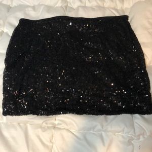 Medium express sequin skirt